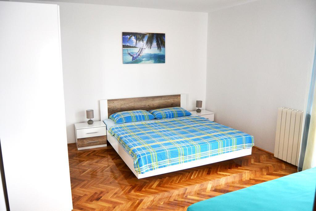 Apartments Mikulic Biograd Na Moru Extérieur photo