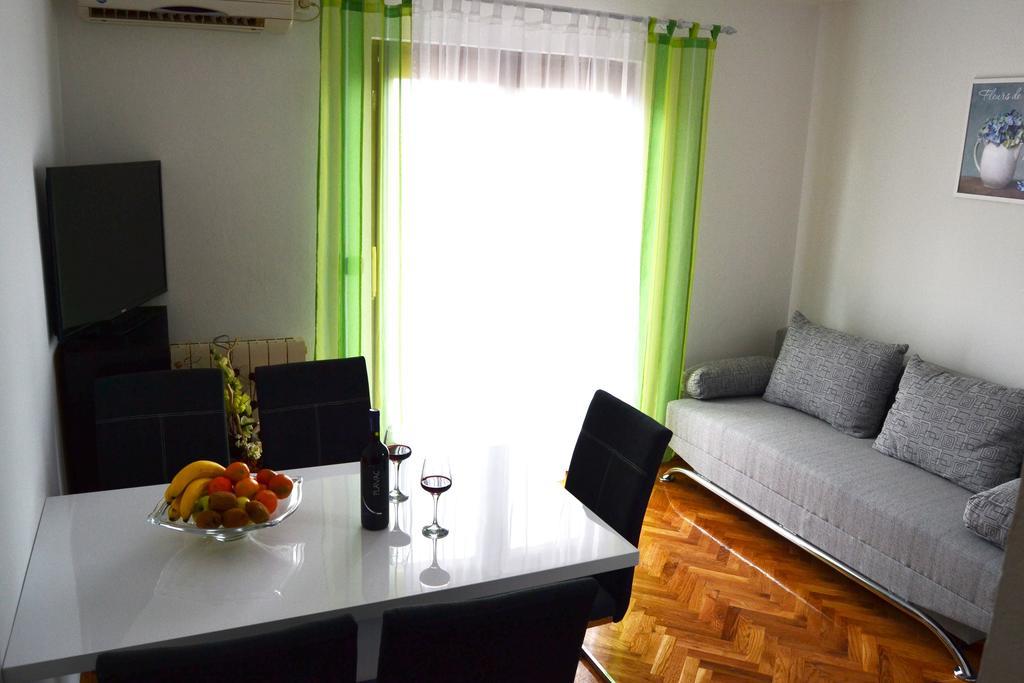 Apartments Mikulic Biograd Na Moru Extérieur photo